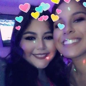 Meet your Posher, Valeria